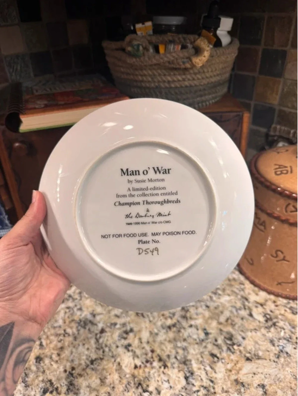 Man O’ War collectible plate
